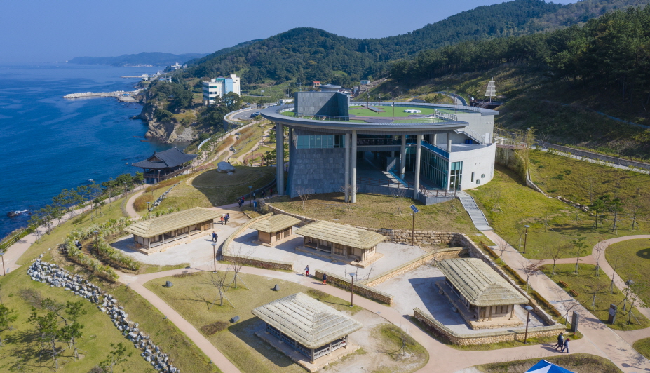 포항 연오랑세오녀 테마공원 전경.