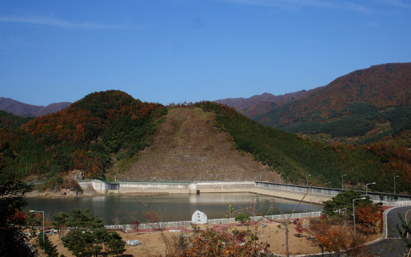경남 산청양수 발전소 하부댐 모습. 뉴스1