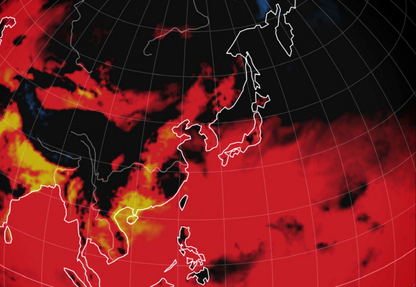 장마 직후 찾아온 찜통더위와 열대야가 다음 주에도 이어지겠다. 세계 기상 정보 비주얼 맵인 어스널스쿨로 확인한 지난 28일 오후 4시 한반도 주변 기온과 불쾌지수가 붉게 표시되고 있다. (어스널스쿨 캡처). 뉴스1