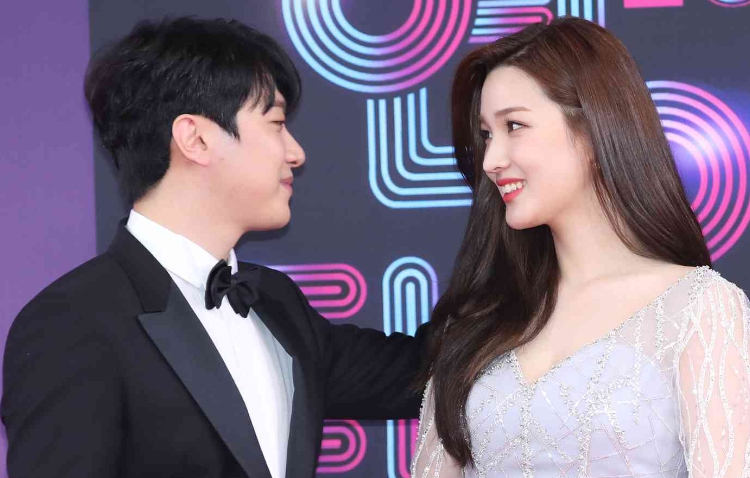 최민환·율희, 5년만에 파경…'최연소 아이돌 부부' 안타까운 결말
