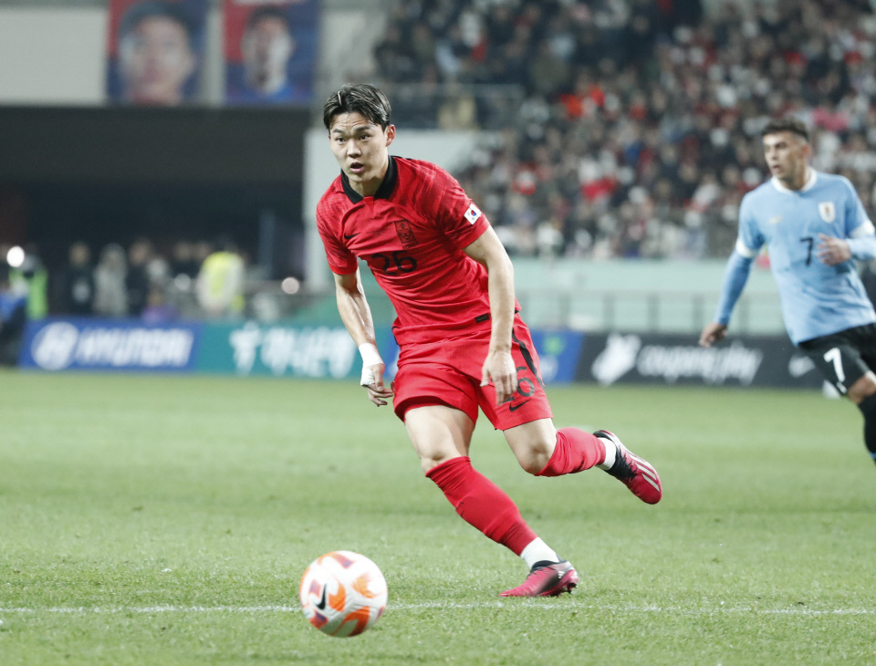 축구대표팀 최전방 2옵션 오현규의 득점포…클린스만 감독도 웃는다