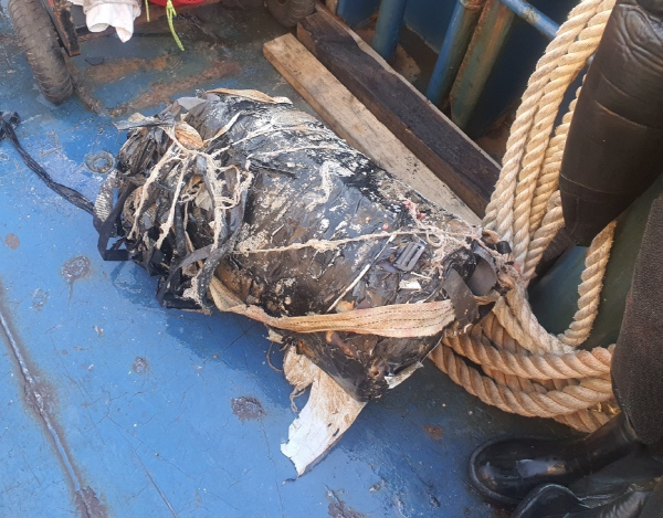 지난 5일 울산 온산항에 들어온 화물선에서 발견된 코카인이 든 가방. 대구지검은 미국 마약단속과 함께 수사를 벌이고 있다. 사진=대구지검 제공