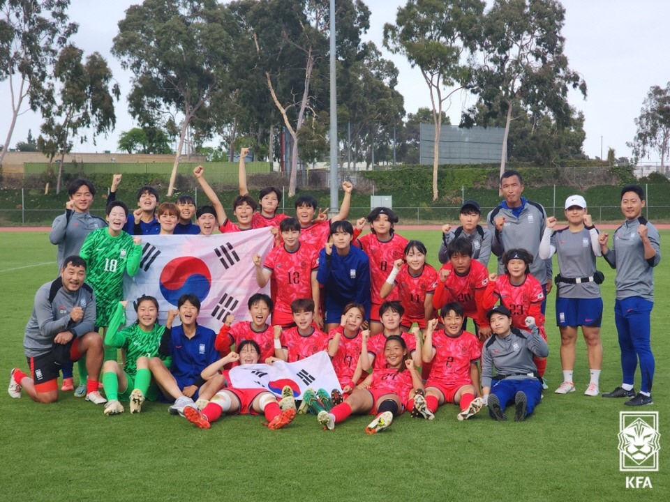 '전유경 3도움' U20 여자 축구대표팀, 미국에 4-2 승리