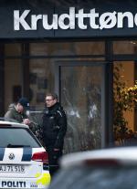 14일(현지시간) 덴마크 코펜하겐 시내 ‘크루트퇸덴’ 문화센터에서 이슬람 풍자화가를 겨냥한 것으로 추정되는 총격 사건이 벌어졌다. 연합
