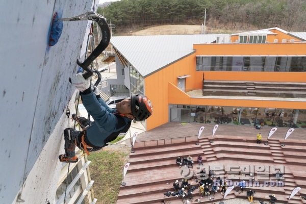 대한산악연맹 드라이툴링 경기모습. 사진=대한산악연맹 제공