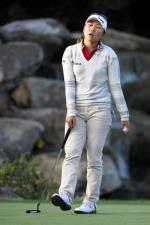 김인경은 25일(한국시간) 미국 캘리포니아주 칼스배드의 아비아라 골프장에서 열린 미국여자프로골프(LPGA) 투어 KIA 클래식 연장 두번째 홀에서 버디 퍼트를 놓친뒤 아쉬워 하고 있다. 연합