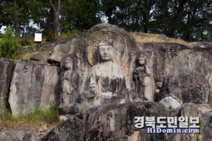 영주시 마애삼조불상.
