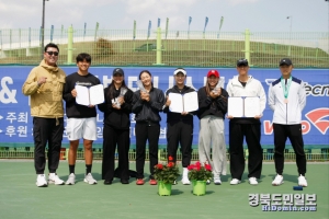 안동시청 테니스경기단이 ‘제1차 한국실업테니스연맹전 & 전국종별테니스 함양대회’에서 혼합복식 1위, 남자단식 3위, 여자 단체전 3위 등 우수한 성적을 거뒀다.