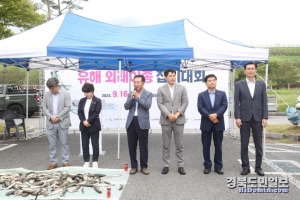 경북도의원, 구미시의원 등이 대회 참가자들에게 격려 인사를 하고 있다.(사진 왼쪽부터 소진혁 시의원, 장미경 시의원, 정근수 도의원, 윤종호 도의원, 김용현 도의원, 김창혁 도의윈)