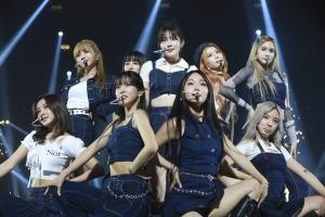 그룹 케플러가 5일 오후 서울 송파구 잠실실내체육관에서 열린 ‘펩시 썸머 페스타 2023’에서 화려한 무대를 선보이고 있다. (YJ파트너스 제공) 2023.8.5/뉴스1